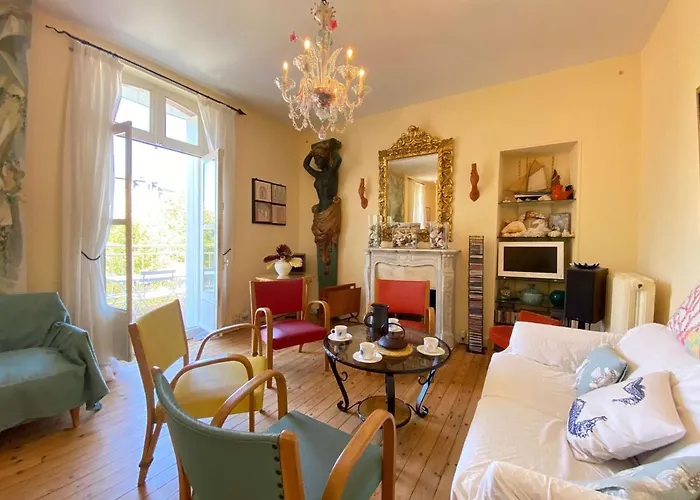 Apartment Duplex 5 Pieces, 6 Couchages Au Coeur De Avec Terrasse, Parking Et Tous Commerces A Pied - Fr-1-245-71 *