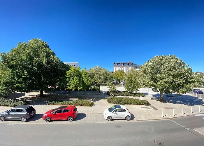 Duplex 5 Pieces, 6 Couchages Au Coeur De Avec Terrasse, Parking Et Tous Commerces A Pied - Fr-1-245-71